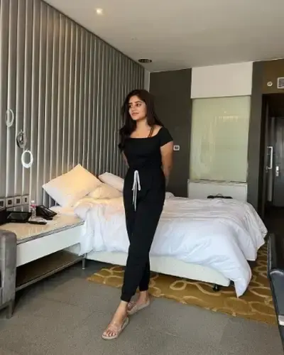 Call Girls Badnawar Cash On Delivery